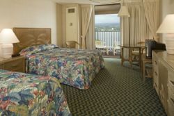 Castle Hilo Hawaiian Hotel  2